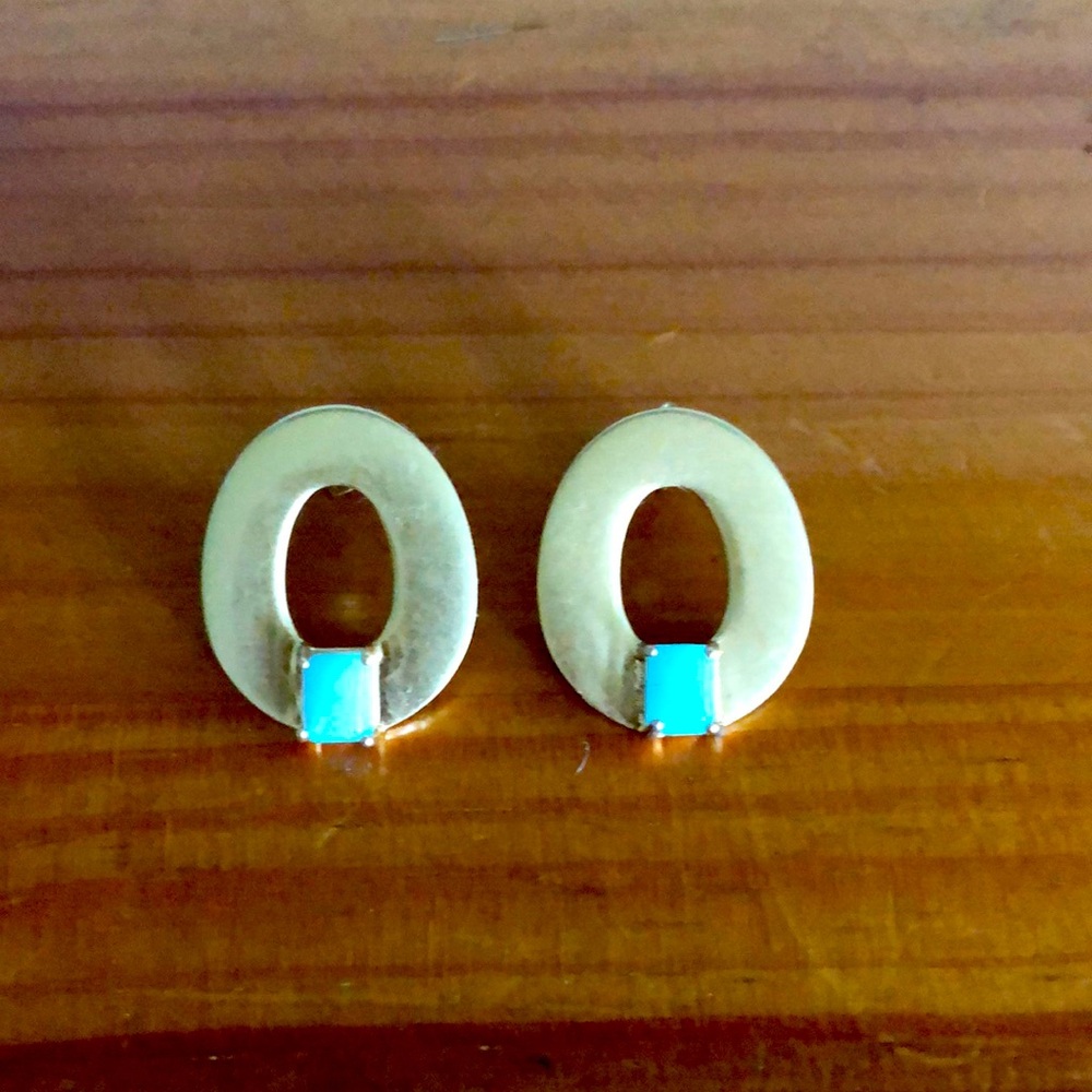 Madewell front facing Amazonite gold hoops